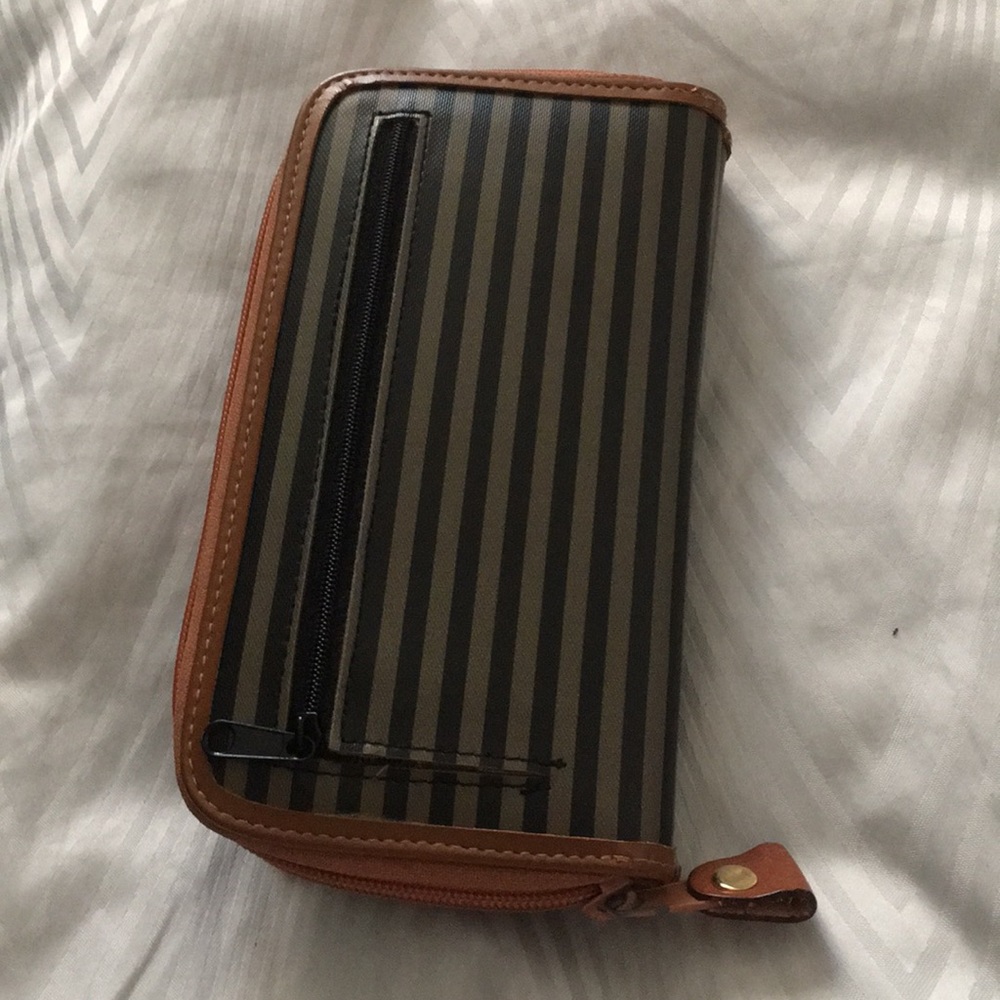 Wallet - Picture 4 of 4